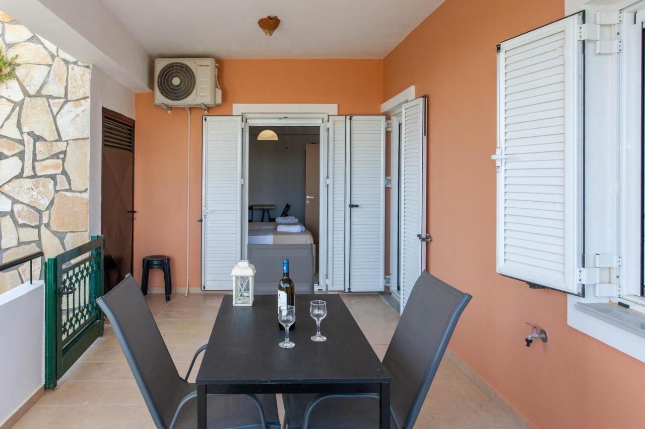Hillside Seaview Apartment Stalós Dış mekan fotoğraf